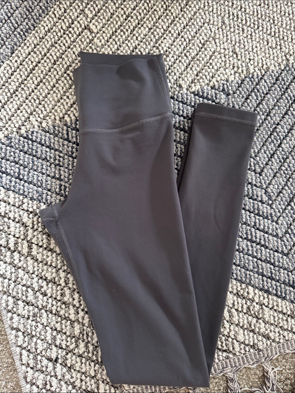 TNA Aritzia Dark Gray Activewear Leggings - Size S